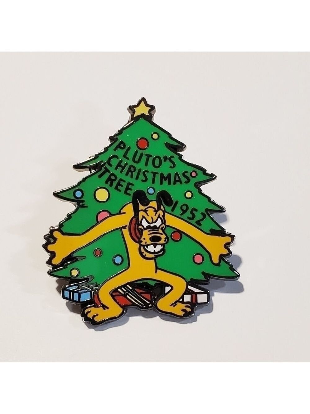 Vtg 2001 pin #86 Pluto's Christmas Tree 1952 100 years of Dreams Disney